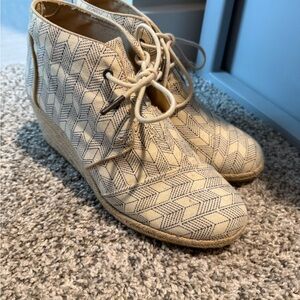 Toms Wedge Booties